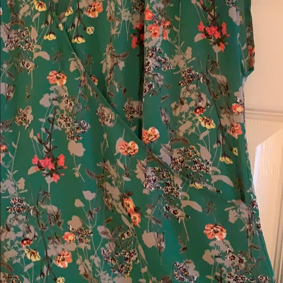 Kelly Green Short-Sleeved Top - Picture 5 of 8